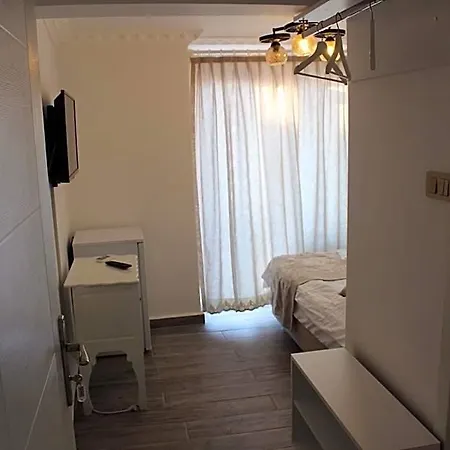Silenos Boutique Hotel 3*